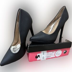 Charlotte Russe “Virtue-15” Black Snake PU, Women’s size 9